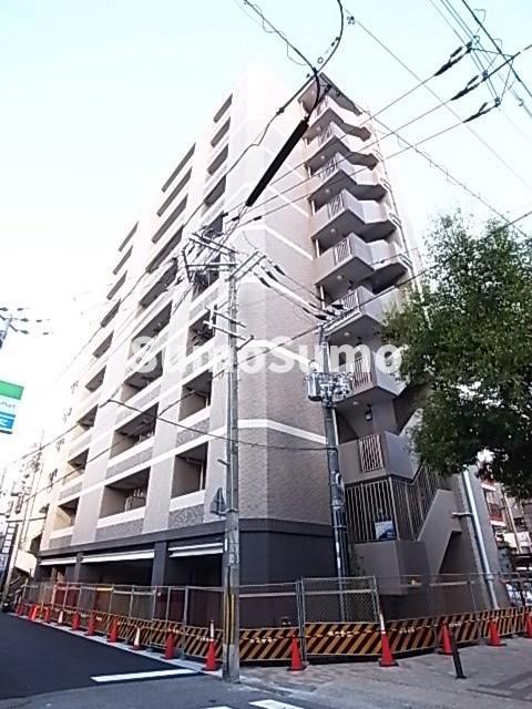 【神戸市兵庫区福原町のマンションの建物外観】