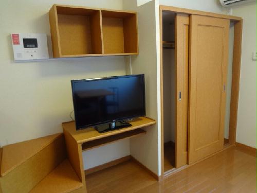 収納　※テレビサイズが異なる場合があります