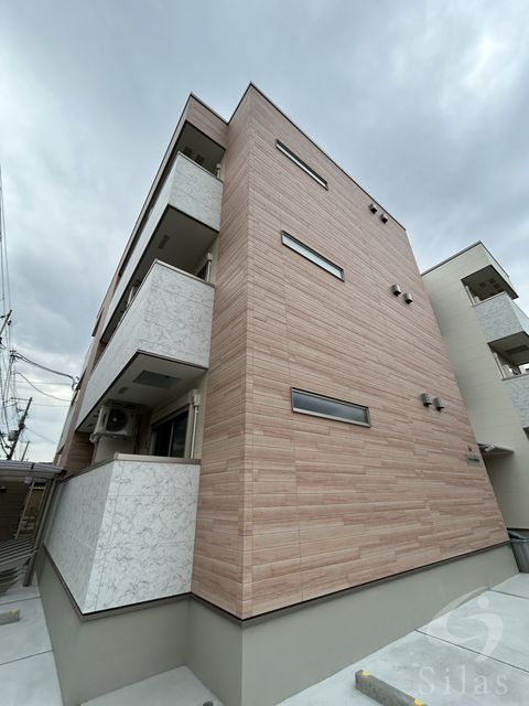 【吹田市南正雀のアパートの建物外観】