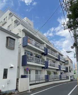 豊島区巣鴨のマンションの建物外観