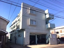 清水マンションの建物外観