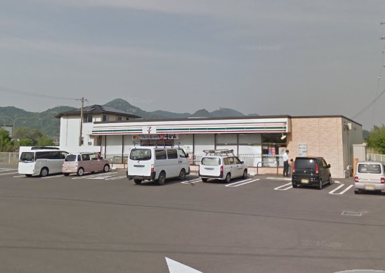 コンビニ　セブンイレブン 三豊三野町店（コンビニ）まで1390m