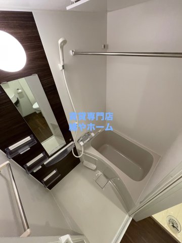 バス・シャワールーム　ゆったり過ごせるお風呂です