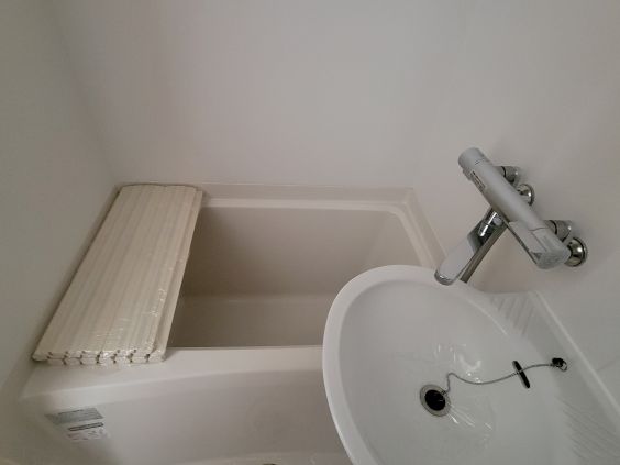 洗面設備　浴室内