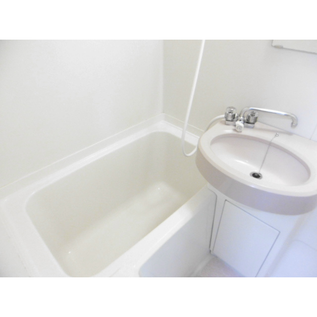 バス・シャワールーム　バスルーム