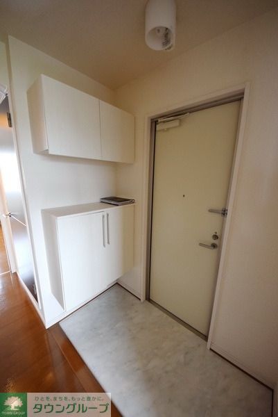 玄関　お問合せはタウンハウジングまで！※現地待合わせ相談可能