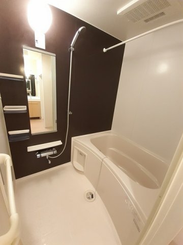 バス・シャワールーム　お風呂です