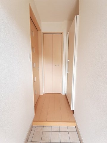 玄関　きれいな玄関です