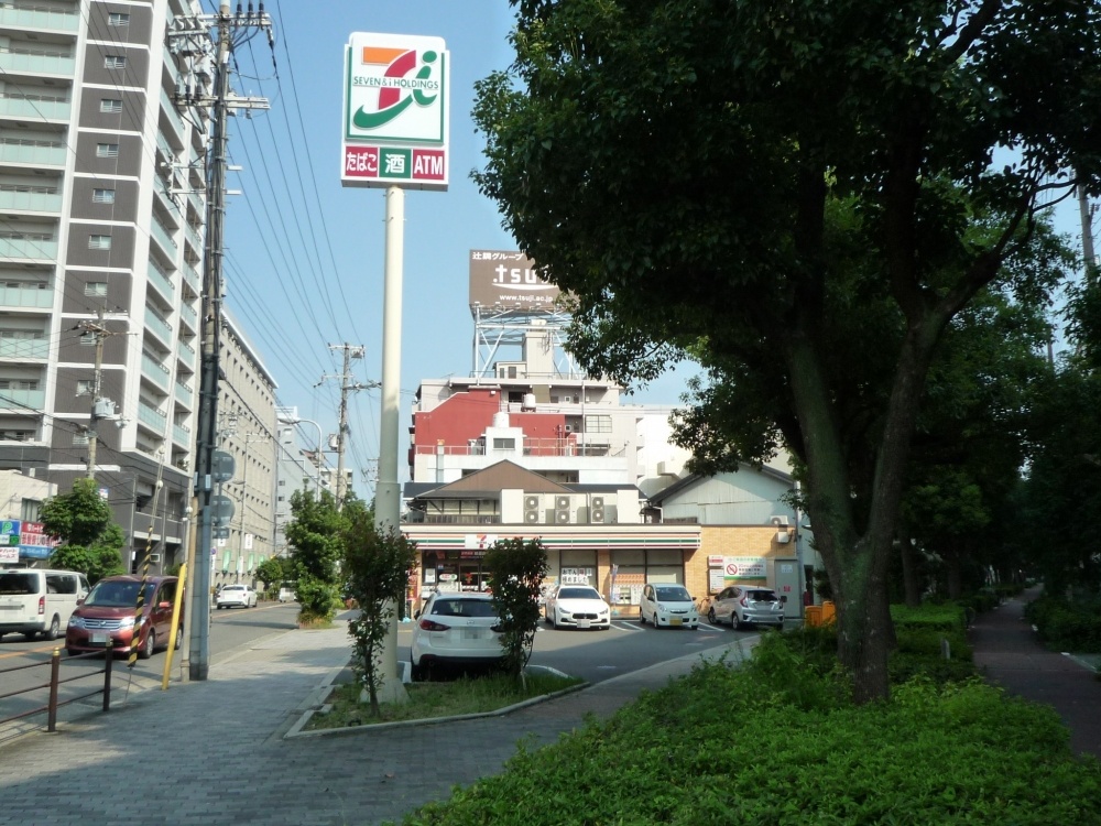 コンビニ　セブンイレブン　大阪松崎町4丁目店（コンビニ）まで146m