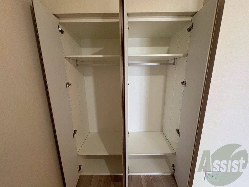 収納　クローゼットがありました。お洋服や荷物はここへ
