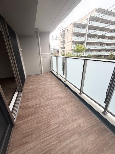 バルコニー　バルコニー