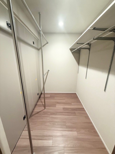 収納　洋室６．５帖ウォークインクローゼット