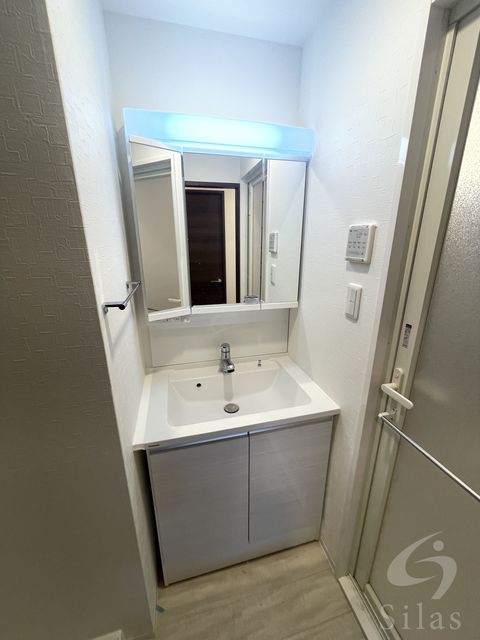 洗面設備　同仕様