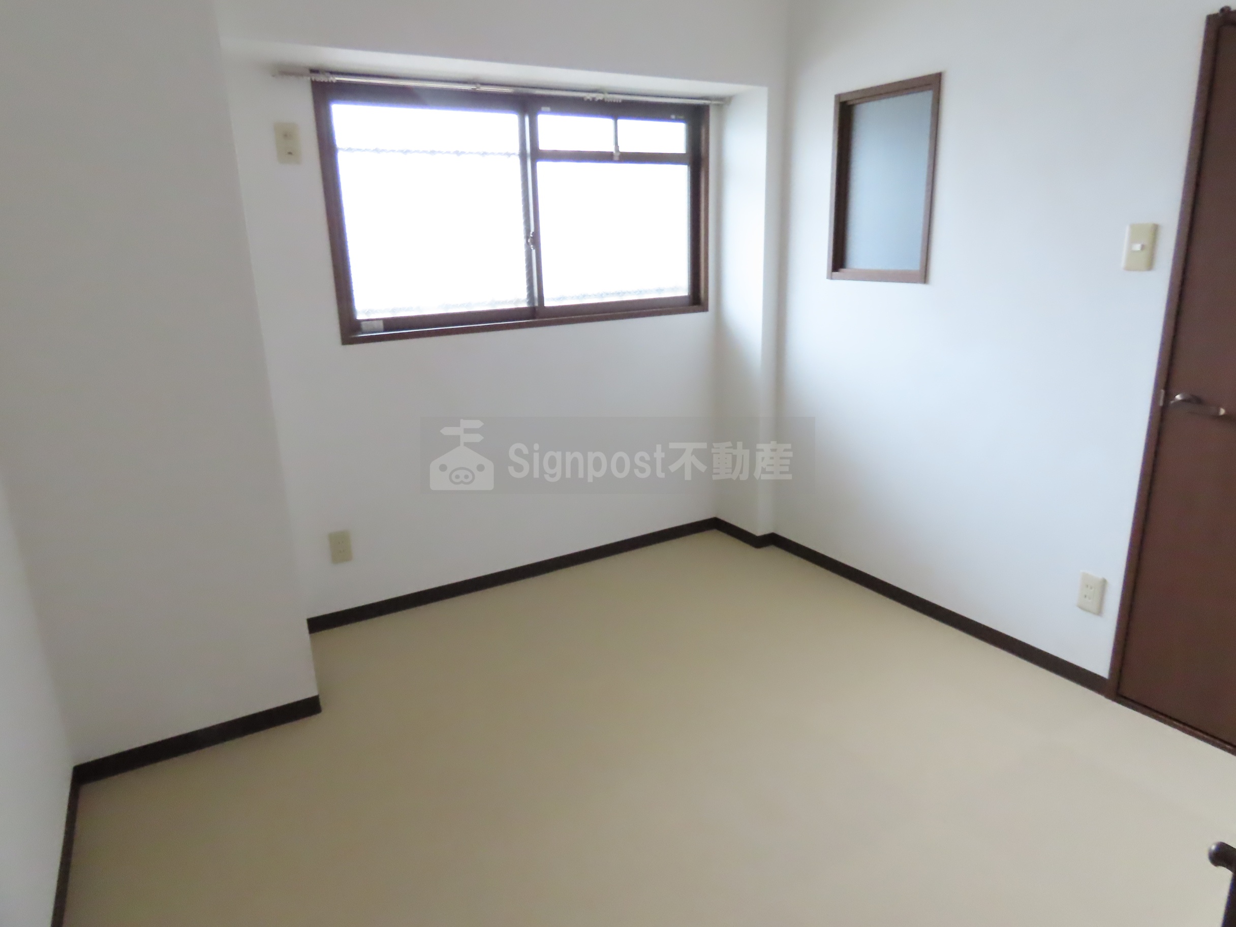 その他　5帖の洋室