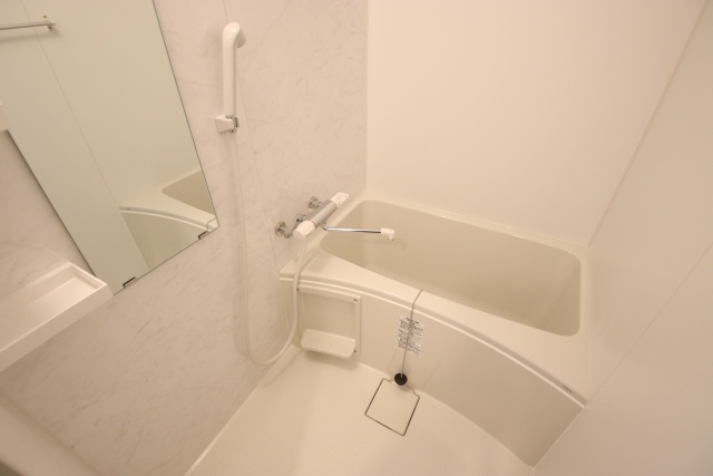 バス・シャワールーム　※別室の参考写真の為、現況優先です。