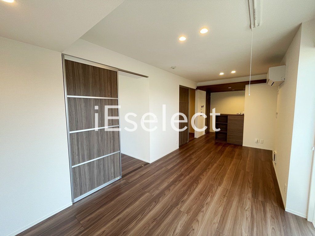 居室・リビング　間接照明のおしゃれなお部屋です！