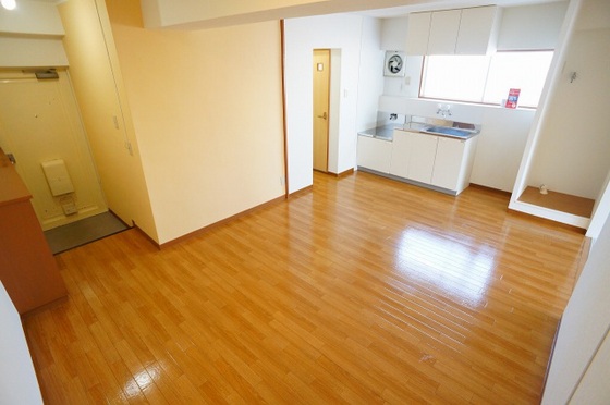 居室・リビング　※別部屋の写真です