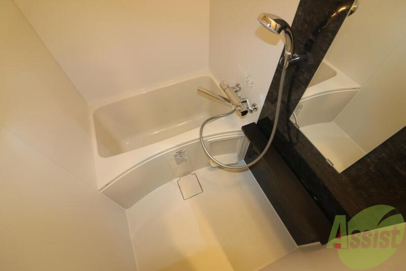 バス・シャワールーム　お湯に浸かって１日の疲れを癒してください