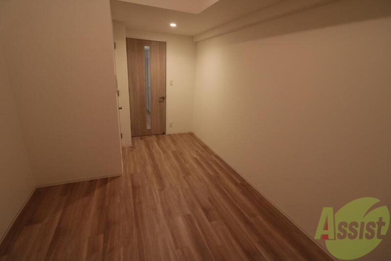 居室・リビング　フローリング貼りの綺麗な室内です