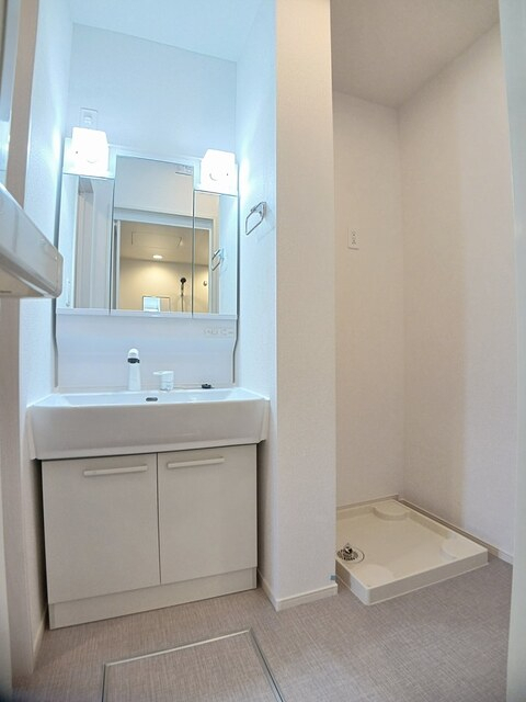 洗面設備　同仕様