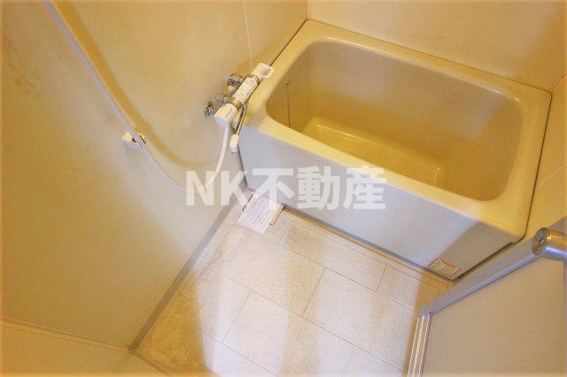 バス・シャワールーム　ゆったり過ごせるお風呂です