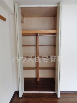 収納　クローゼット