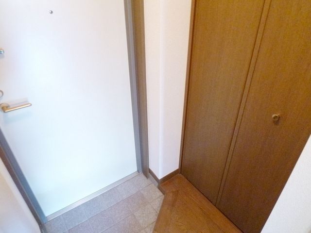 その他　★玄関・扉付き洗濯機置場★