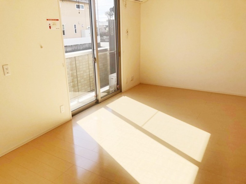 居室・リビング　図面と現状に相違がある場合には現状を優先