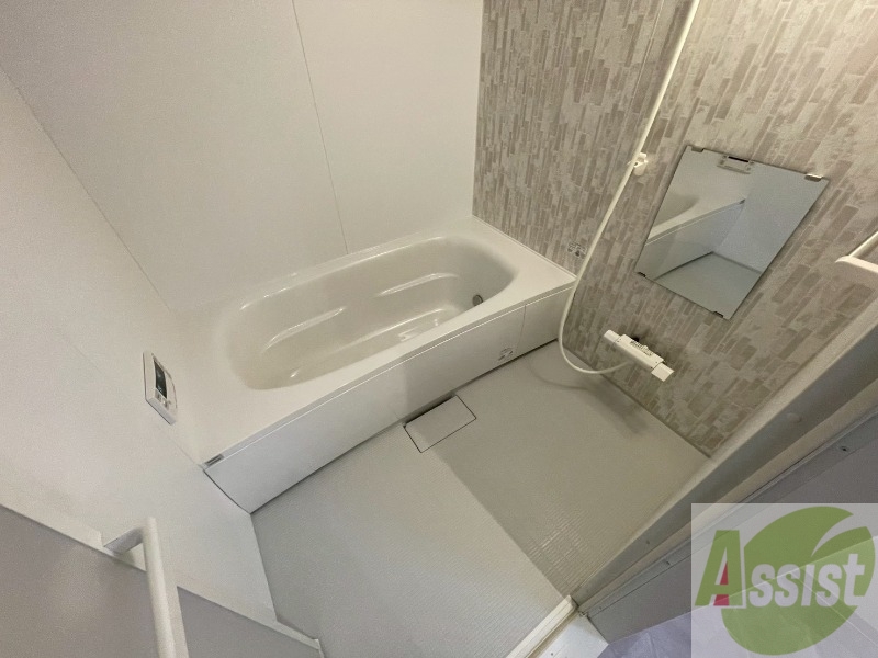 バス・シャワールーム　お風呂になります。一日の疲れを癒してくださいね。