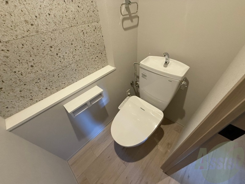 トイレ　こちらはトイレです。清潔感があり、安心して使用できます。