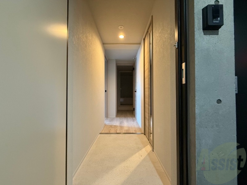 玄関　玄関からの様子を撮影してみました。動線になります。