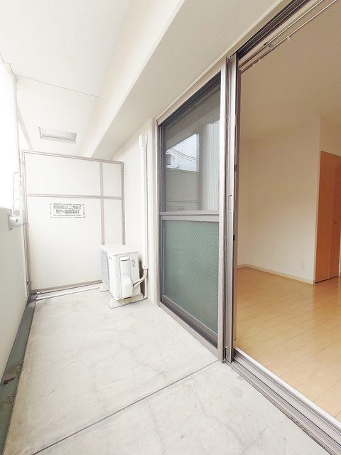 バルコニー　バルコニー