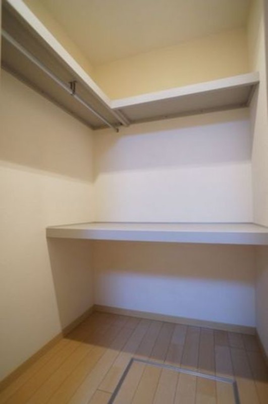 収納　図面と現状に相違がある場合には現状を優先