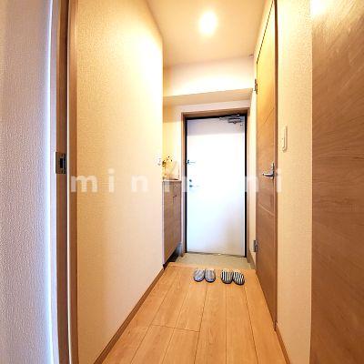 玄関　※写真は別号室のものですので現状優先させていただきます。