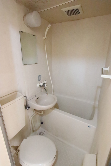 バス・シャワールーム　★３点ユニットタイプのバスルーム★