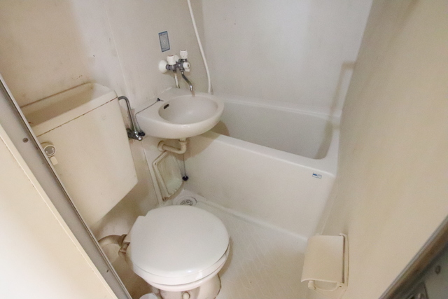 トイレ　★掃除がまとまっている分、楽なユニットバス★