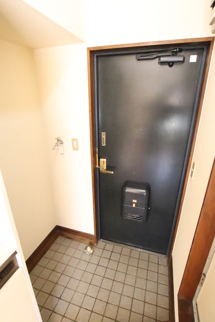 玄関　★玄関からの様子★