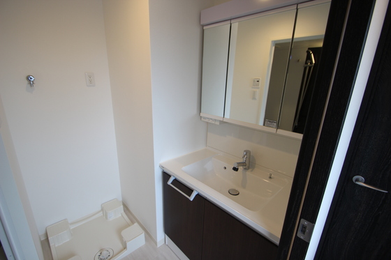 洗面設備　※別部屋の写真です