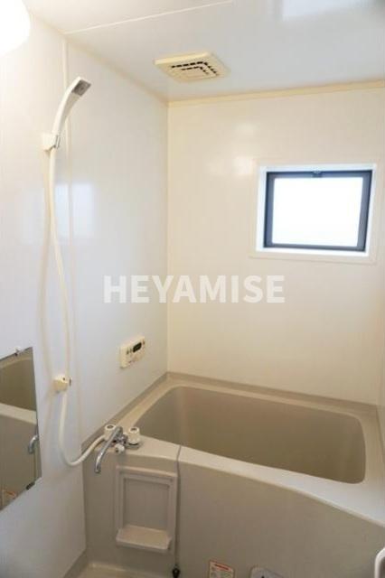 バス・シャワールーム　※同物件反転間取りのもの※現況を優先します