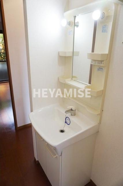 洗面設備　※同物件反転間取りのもの※現況を優先します