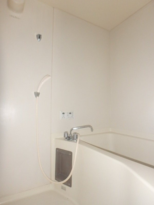 バス・シャワールーム　図面と現状に相違がある場合には現状を優先