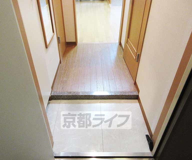 玄関　ゆとりのある玄関です。