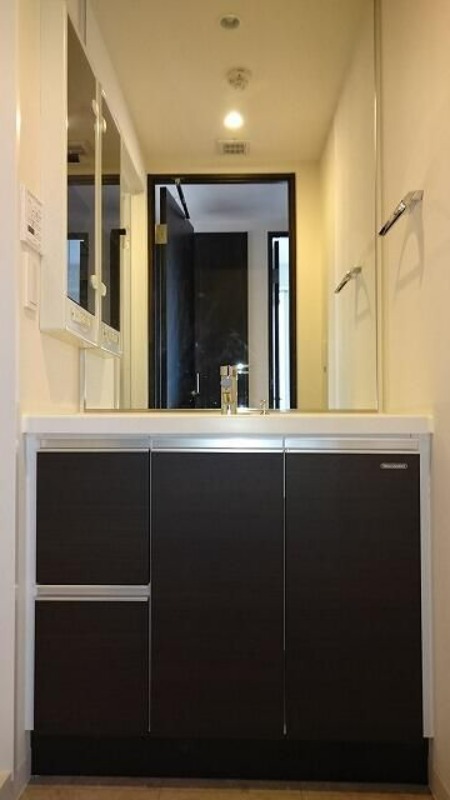 洗面設備　トワ・イグレッグ