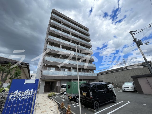 建物外観　落ち着いた雰囲気の外観です