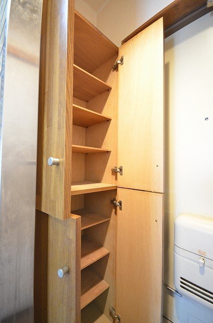 収納　別号室の写真です（反転）