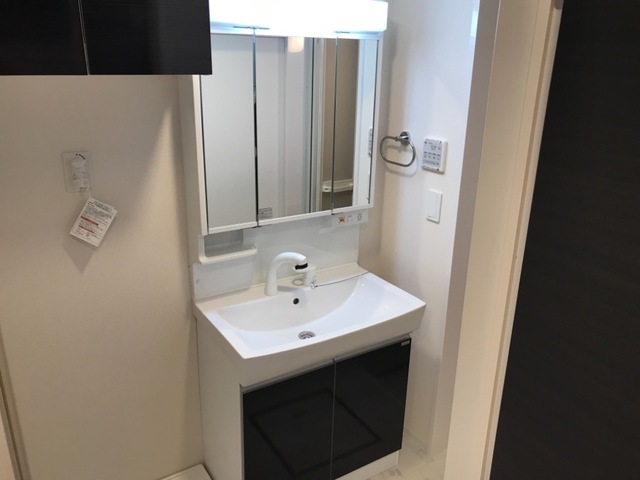 洗面設備　洗髪洗面化粧台