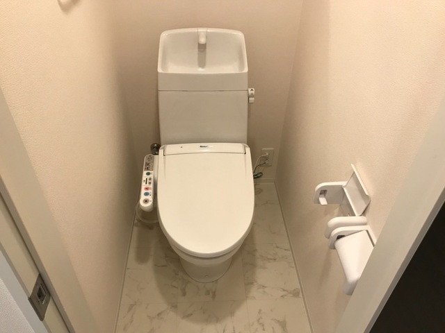 トイレ　トイレ