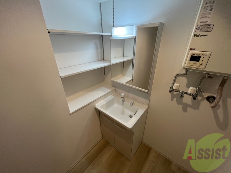 洗面設備　シャンプードレッサーで身支度もラクラクです！