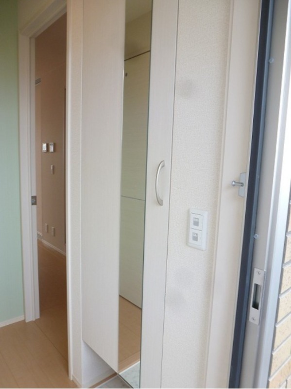 玄関　図面と現状に相違がある場合には現状を優先