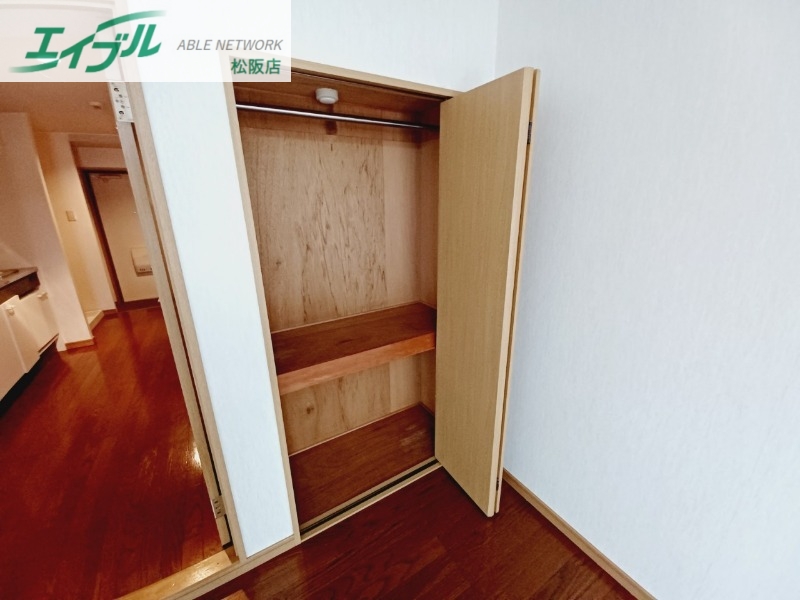 収納　同型別室のお写真です。